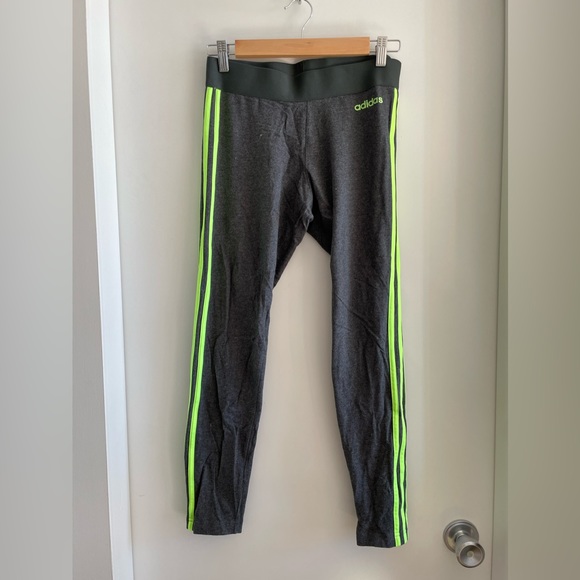 Adidas leggings women’s medium - Picture 1 of 4